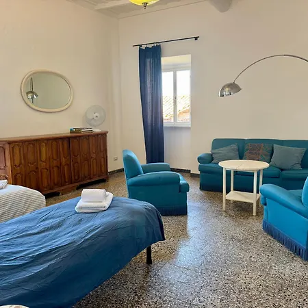 Casa Del Pellegrino فيترالّا